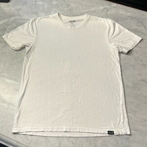 Cariloha Hawaii Men’s Classic Tshirt. Bamboo Organic cotton blend. Medium. White